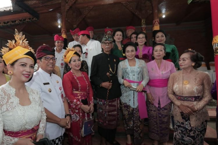 Parade Kebaya Nusantara di Bali