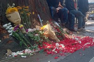 Lokasi Tewasnya Siswa SMAN 5 Bandung di Cihampelas Ditaburi Bunga