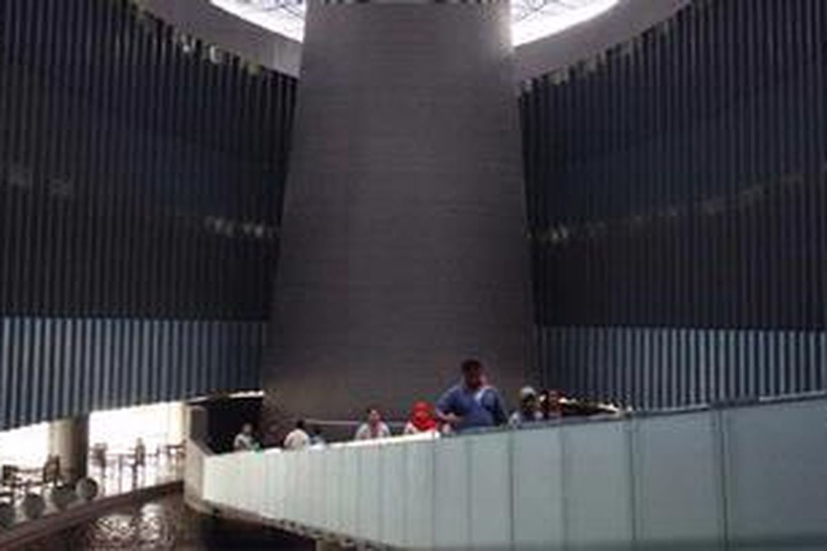 Jembatan Perdamaian menjadi salah satu wahana di Museum Tsunami Aceh. Jembatan Perdamaian memiliki makna yakni kedamaian yang dirasakan masyarakat Aceh pascatsunami.  