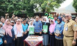 Wamendagri Bima Arya Tekankan Pentingnya Layanan Proaktif Dukcapil untuk Pemilih Pemula