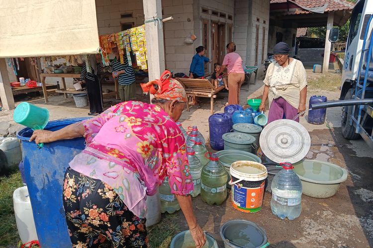 Kemarau Panjang Picu Krisis Air Bersih, Warga Bekasi hingga Tangerang Bertahan dengan Bantuan Air