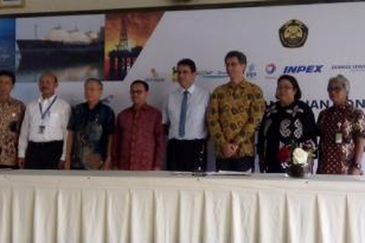 Penandatanganan Jual Beli Gas (PJBG) antara PT Pertamina (Persero) dengan Eni Muara Bakau, Gaz De France Suez, dan Saka Energi, di Jakarta, Selasa (30/6/2015). 