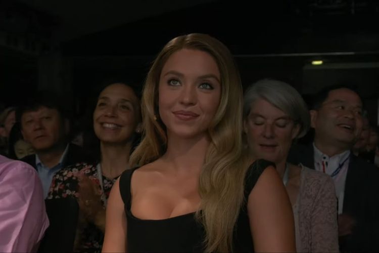 Sydney Sweeney di acara Samsung Galaxy Unpacked 2024 di Paris, Perancis