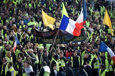 Sentuh Granat Meledak, 4 Jari Tangan Demonstran Rompi Kuning Ini Putus