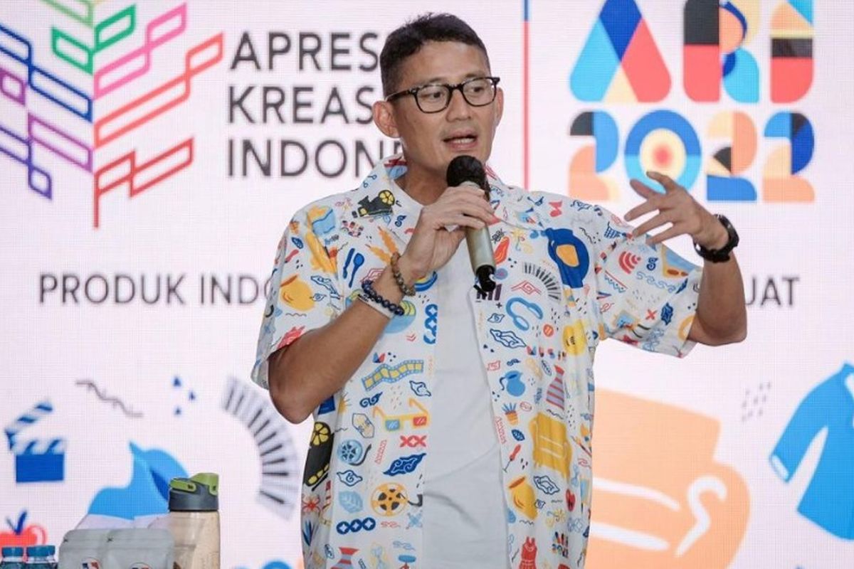 Menteri Pariwisata dan Ekonomi Kreatif Sandiaga Uno  dalam Apresiasi Kreasi Indonesia (AKI) 2022), di Tangerang