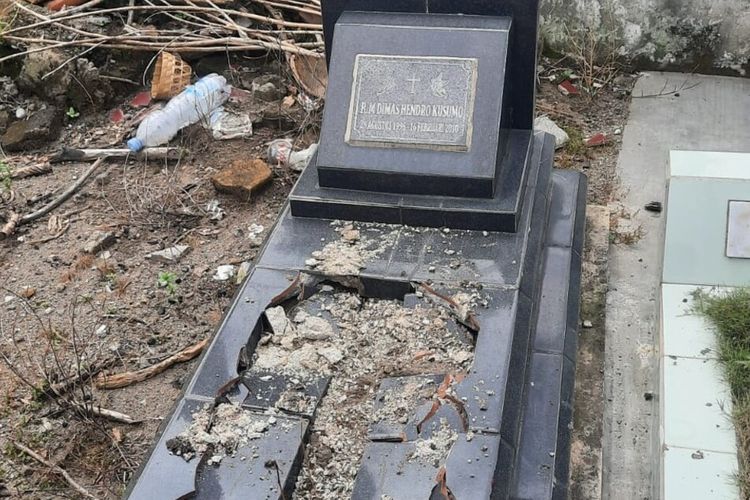 Keluarga Pemilik Makam Berharap Remaja Pelaku Perusakan Nisan Diproses Hukum 