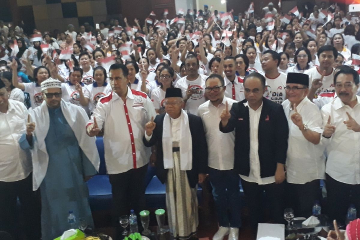 Cawapres KH. Maruf Amin saat berada di deklarasi Pekerja Migran Indonesia yang tergabung dalam Jokowi Pro Migran Indonesia (Jopromig), Gedung Bellavista, Pondok Gede, Kota Bekasi, Kamis (25/10/2018).