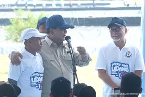 Canda Prabowo Mau Reshuffle Zulhas karena Salah Info Nama Desa