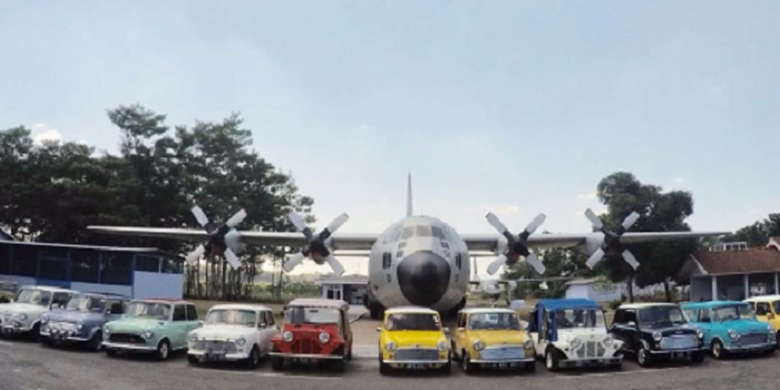 Mobil-mobil Mini klasik para anggota Jakarta Morris Club (JMC) singgah di Yogyakarta dalam rangkaian touring JMC 2018 pada 17-20 Agustus 2018.