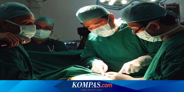 Satu Dari 10 Wanita Menderita Kanker Payudara