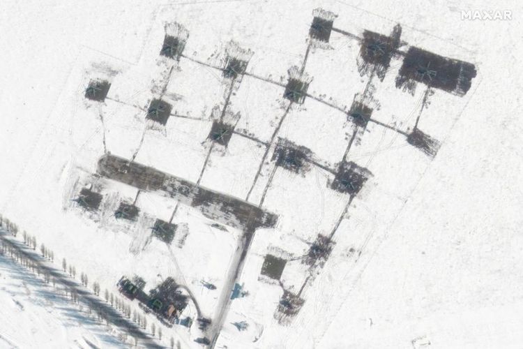 Gambar Satelit diawaki unit helikopter Tampilan di Belgorod, Rusia, Minggu (13/2/2022). 