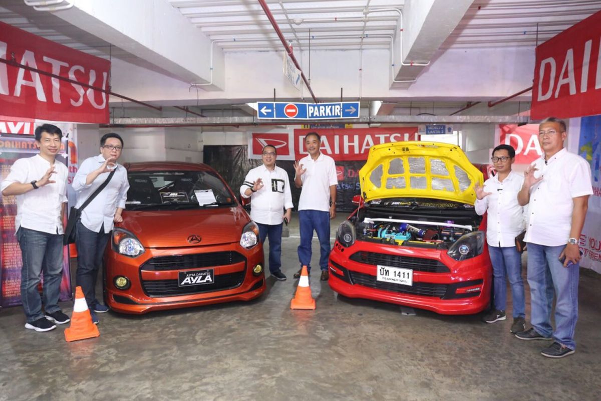 Peserta Daihatsu Dress-up Challenge di Manado.