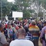 Korban Tewas Diduga akibat Miras Ilegal Bertambah Jadi 5 Orang, Keluarga Geruduk Kantor DPRD Sorong