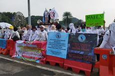 Ratusan Tenaga Honorer Demo di Monas, Tak Ada Pengalihan Lalu Lintas