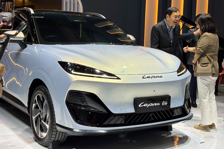 Lepas E4: SUV Listrik, Harga GIIAS Rp339 Juta, Kirim September