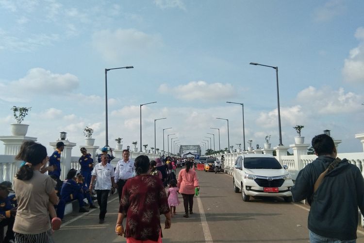 Jembatan sepanjang 1.217,5 meter yang menghubungkan Rengasdengklok Karawang dengan Pebayuran Kabupaten Bekasi diresmikan pada Rabu (12/2/2020) sore.