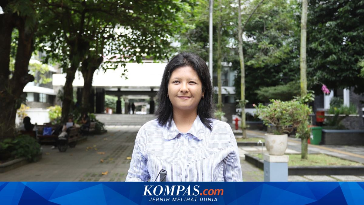 Kisah Angela Penyandang Tunanetra Sukses Masuk UGM, Pertama Kali Pakai Komputer Saat Ujian