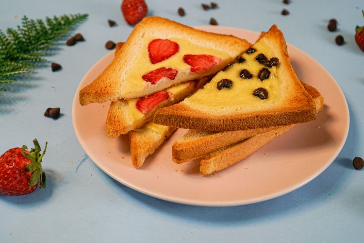 Yogurt custard toast ala foodplace