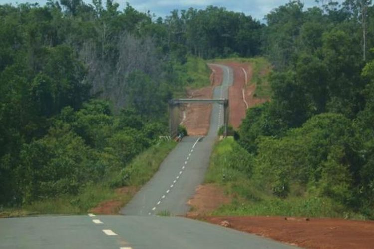 Jalan Trans Papua Ruas Merauke-Tanah Merah-Oksibil.