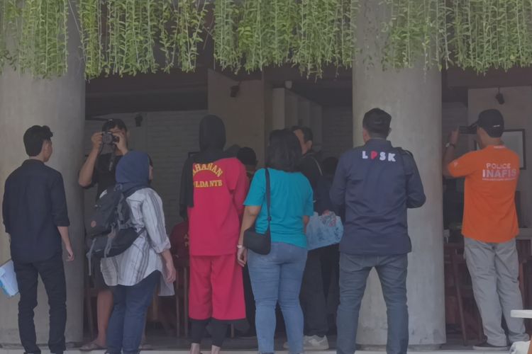Penahanan Ditangguhkan, Tersangka Pembunuhan Brigadir Nurhadi Temui Ibunya di Jambi