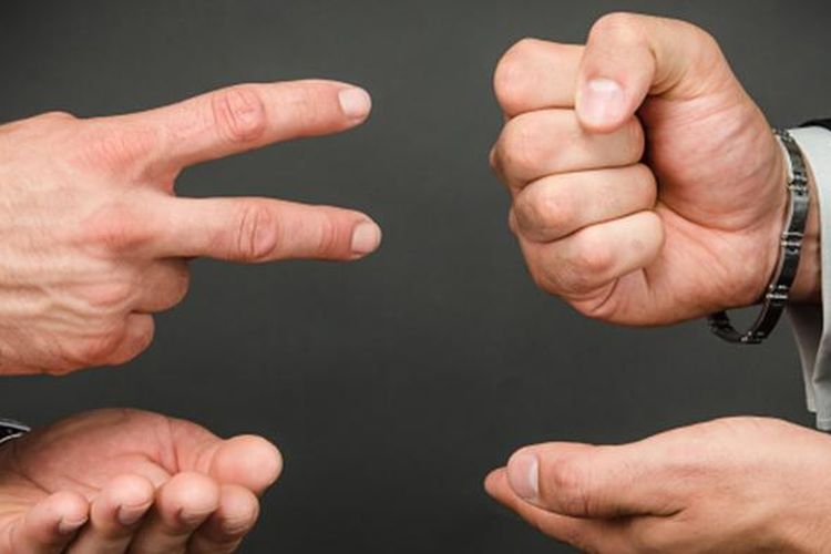 Unik dan Seru, Pemilihan Ketua RT di Lubuklinggau Ditentukan Adu Suit Usai Suara Imbang