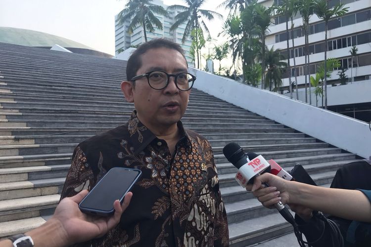 Ketua Badan Kerja Sama Antar Parlemen (BKSAP) Fadli Zon di Kompleks Parlemen Senayan, Jakarta, Senin (26/6/2023). 