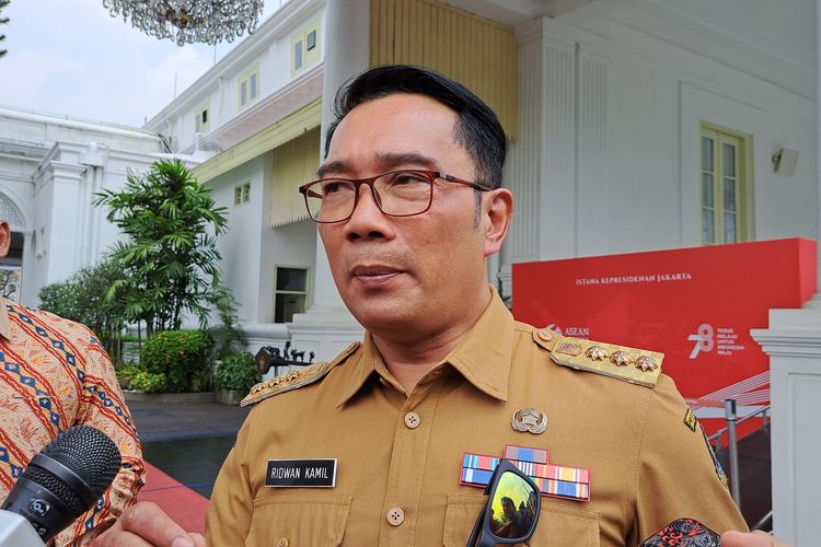 Gubernur Jawa Barat Ridwan Kamil saat ditemui di Kompleks Istana Kepresidenan, Jakarta, Kamis (3/8/2023).