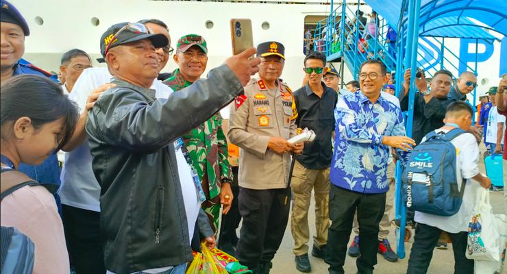 PLN UID Kaltimra Berangkatkan 855 Pemudik via Pelabuhan Semayang 