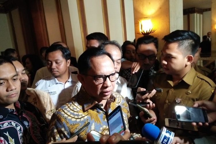 Menteri Dalam Negeri (Mendagri) Tito Karnavian di Hotel Dharmawangsa, Kebayoran Baru, Jakarta Selatan, Senin (9/3/2020).