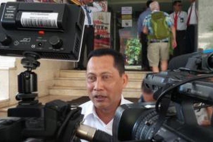 Kepala BNN Komjen Budi Waseso seusai menemui Kabareskrim Komjen Anang Iskandar, di Gedung Bareskrim, Jakarta, Senin (14/9/2015)