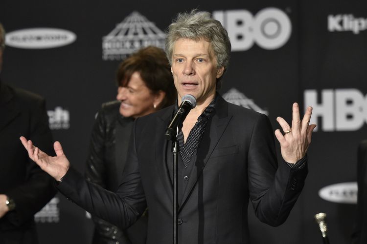 Penulis lagu sekaligus band rock legendaris Bon Jovi, Jon Bon Jovi, ketika hadir dalam 33rd Annual Rock & Roll Hall of Fame Induction Ceremony di Cleveland, Ohio, pada 14 April 2018.