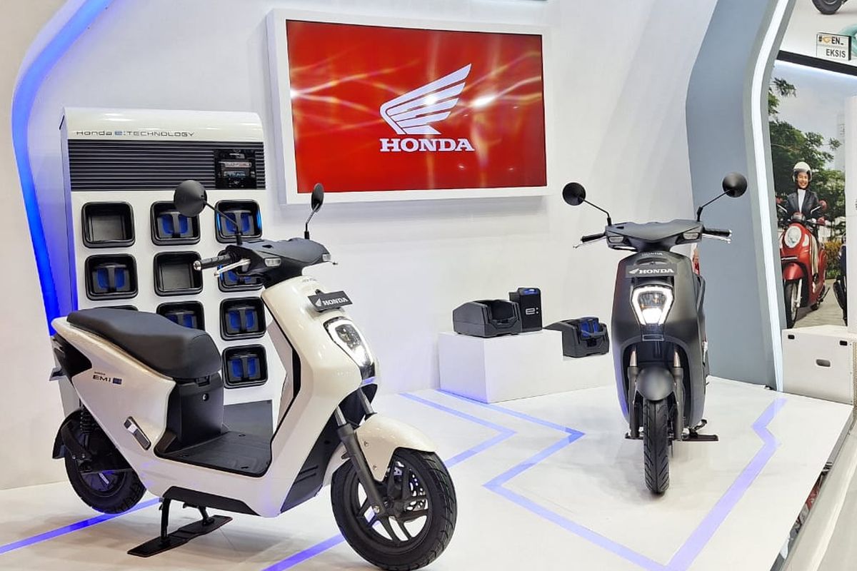 Honda luncurkan motor listrik EM1 e di ajang GIIAS 2023