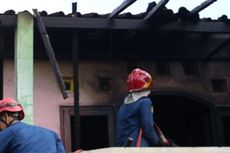Berupaya Padamkan Api dengan Air Kamar Mandi, Pemilik Rumah Diminta Turun Paksa
