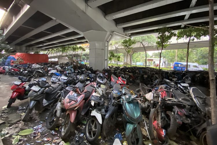 Kenapa Mobil Polisi dan Bus Berakhir di Kuburan Kendaraan Tanjung Barat?