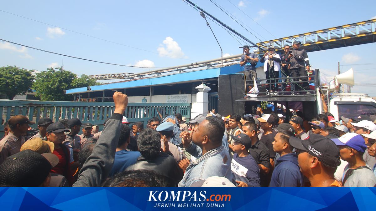 Tuntutan Tak Kunjung Dipenuhi, Karyawan PT Pakerin di Mojokerto Berkemah di Area Perusahaan