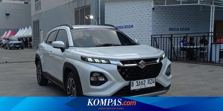 Suzuki Fronx: Keunggulan ADAS SSS Jadi Magnet Pemburu Mobil Canggih!