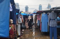 Pasar Tasik Cideng Tak Ada Sepinya, Warga Antusias Belanja meski Hujan