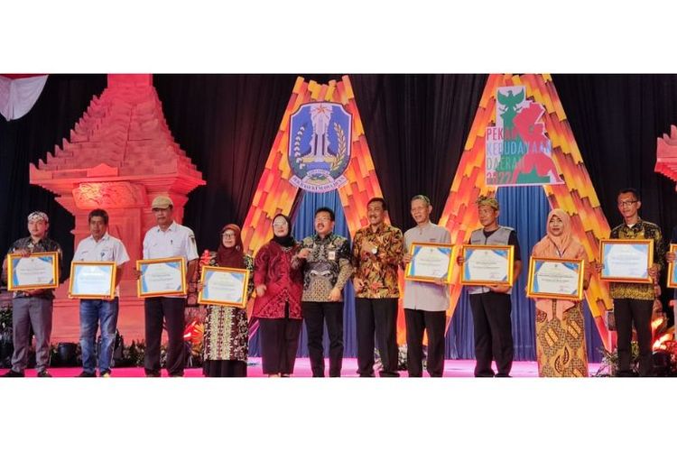 Penghargaan desa wisata di Jatim dalam Festival Dewi Cemara 2022