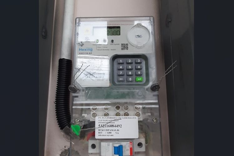 Pemerintah memastikan tarif listrik PLN untuk periode Juli hingga September 2025 tetap atau tidak mengalami kenaikan. Kebijakan ini berlaku bagi semua pelanggan, baik golongan nonsubsidi maupun bersubsidi.