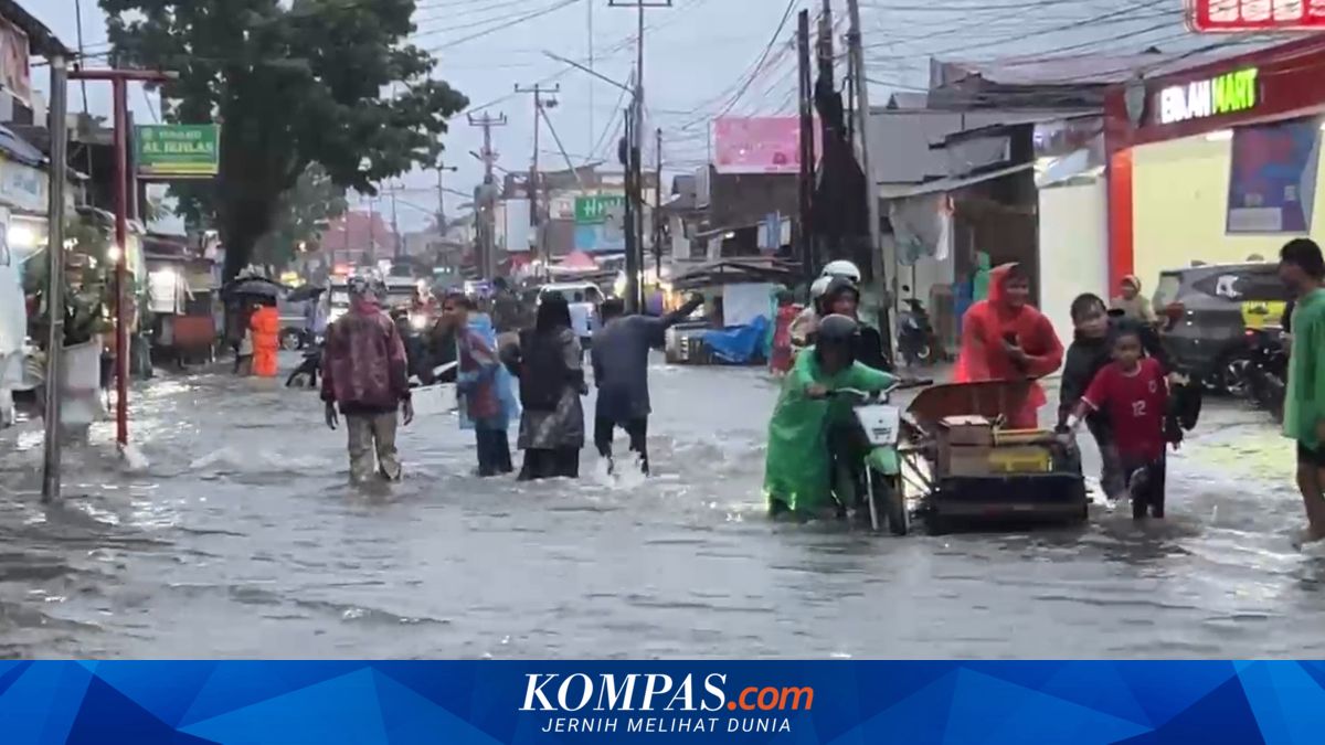 Puluhan Sepeda Motor Mogok di Ruas Jalan Utama Akibat Banjir, Bukti Drainase Padang Belum Siap