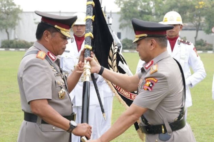 Tinggalkan Riau, Komjen Herry: Hari yang Tidak Mudah Bagi Saya...