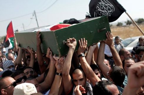 Ribuan Orang Hadiri Pemakaman Remaja Palestina