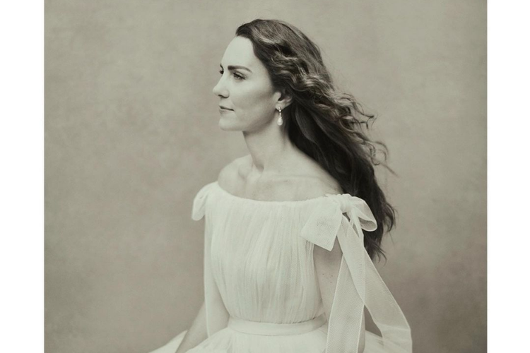 Tiga potret terbaru Kate Middleton dirilis ke publik dalam rangka rangka ulang tahun ke-40