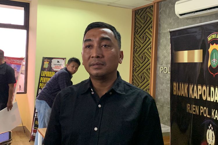 Kasat Reskrim AKBP Muhamad Firdaus saat ditemui di Mapolres Metro Bekasi Kota, Rabu (3/1/2023). Firdaus menjelaskan mengenai laporan KDRT oknum ASN AF (42) terhadap istrinya YA (29).