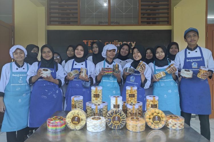 Program SMK Pusat Keunggulan Bogasari Cetak Omzet Rp 339 Juta