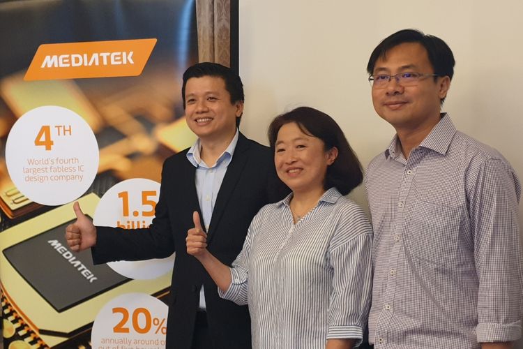 (Kiri-kanan): Pang Sui Yen, Senior Manager Corporate Sales Asia Afrika; Joyce Hsiung, Marketing Communication MediaTek dalam acara jumpa media di Jakarta, Kamis (2/5/2019).