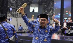 Berikan Pelayanan Publik Profesional, Kemensos Diganjar 2 Penghargaan KORPRI Awards