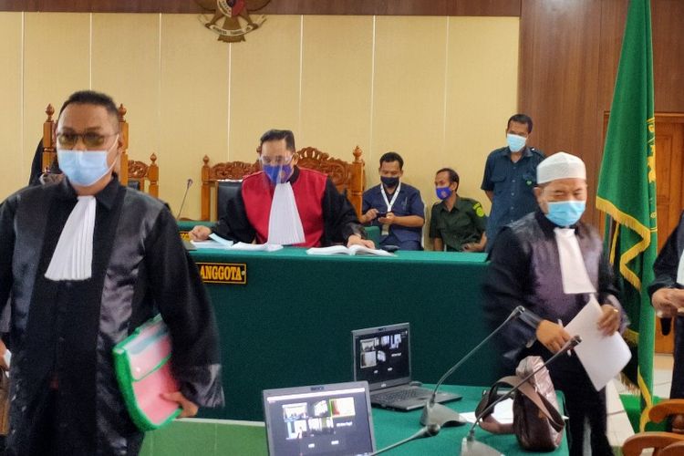 Sidang pencemaran nama baik Dandim 0712 Tegal dengan terdakwa Ketua Ormas GNPK RI Basri Utomo digelar di Pengadilan Negeri Tegal, Senin (14/6/2021). 
