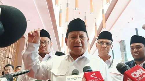 Jelang Putusan MKMK Soal Pelanggaran Etik Hakim, Prabowo: Ya Tanya ke Sana