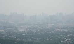 Asap Karhutla Kalimantan Terbawa Angin Muson ke Filipina, Kualitas Udara Masuk Kategori Bahaya